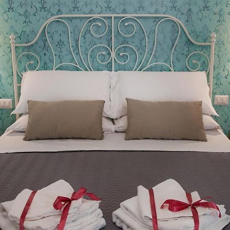 Real Giardinetto A Toledo Otel Napoli Dış mekan fotoğraf