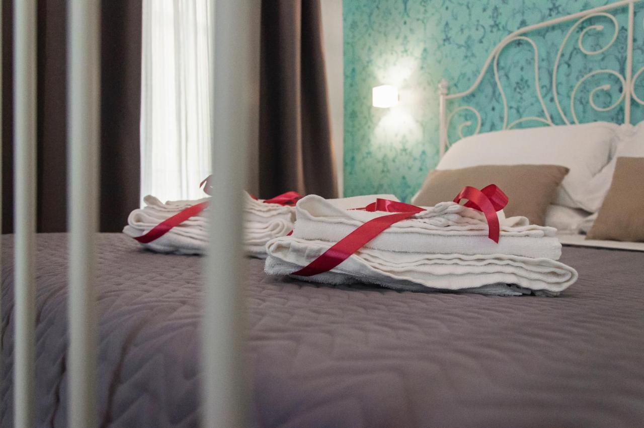 Real Giardinetto A Toledo Otel Napoli Dış mekan fotoğraf